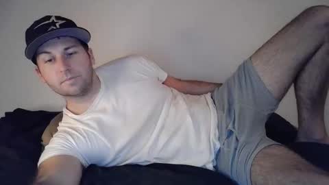 Theetwohander online show from November 26, 2025, 3:18 am