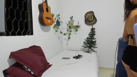 Ariamapola88 online show from December 3, 2024, 3:52 am