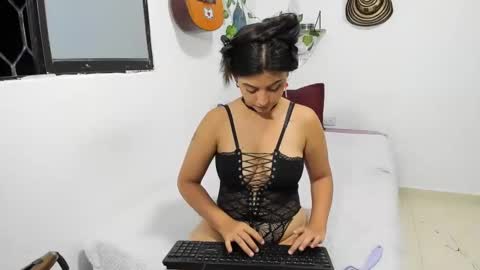 Ariamapola88 online show from December 5, 2024, 2:31 am