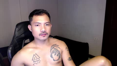 Snapshot of thefriskyasian chatting on January 3, 2025, 8:32 pm Jaycee online show from January 3, 2025, 8:32 pm