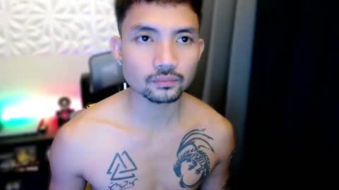 Snapshot of thefriskyasian chatting on October 7, 2025, 1:19 pm Jaycee online show from October 7, 2025, 1:19 pm