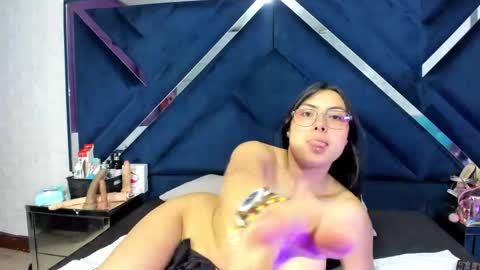 Snapshot of thegirlsshow chatting on February 13, 2026, 1:18 pm april and Sasha online show from February 13, 2026, 1:18 pm