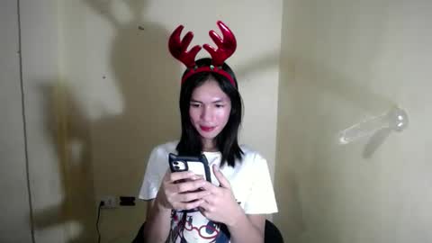 thegirlyouneedxoxo online show from December 23, 2025, 5:05 am