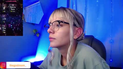 Peyton online show from November 8, 2025, 3:29 am