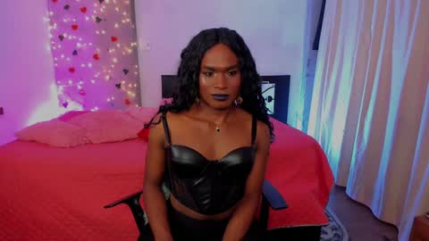 Snapshot of thegoldenbitch chatting on December 27, 2024, 3:09 am Goldie online show from December 27, 2024, 3:09 am