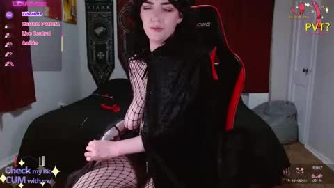 Snapshot of thegothmilf chatting on January 28, 2025, 6:05 am TheGothMilf online show from January 28, 2025, 6:05 am