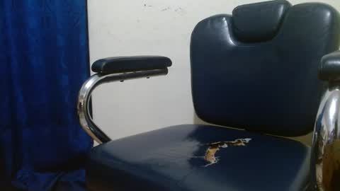 thehousedog online show from April 1, 2026, 1:41 pm