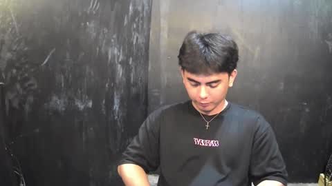 Snapshot of thehugecomeback chatting on February 11, 2025, 11:54 pm Xerxis online show from February 11, 2025, 11:54 pm