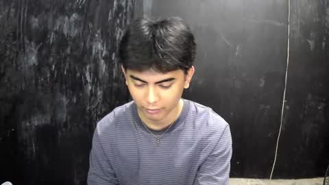 Snapshot of thehugecomeback chatting on February 26, 2025, 4:45 pm Xerxis online show from February 26, 2025, 4:45 pm