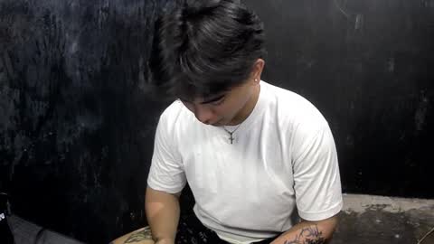 Snapshot of thehugecomeback chatting on March 12, 2025, 4:56 pm Xerxis online show from March 12, 2025, 4:56 pm