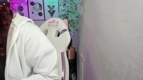 Theia  online show from February 26, 2026, 12:48 pm