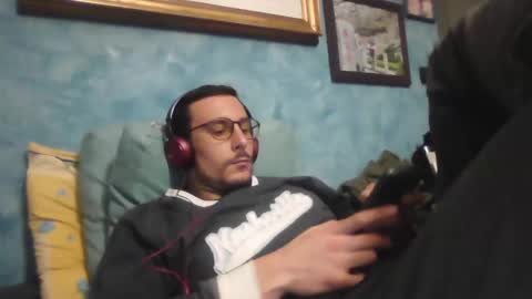 Snapshot of theitalianx95x chatting on December 6, 2024, 11:03 pm theitalianx95x online show from December 6, 2024, 11:03 pm