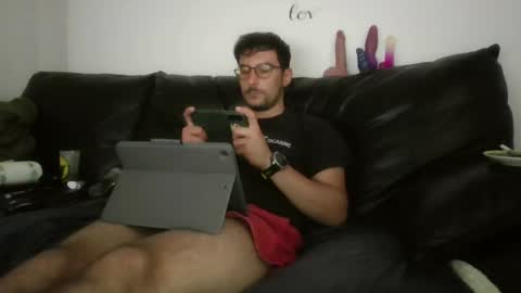 Snapshot of theitalianx95x chatting on April 9, 2026, 4:45 pm theitalianx95x online show from April 9, 2026, 4:45 pm