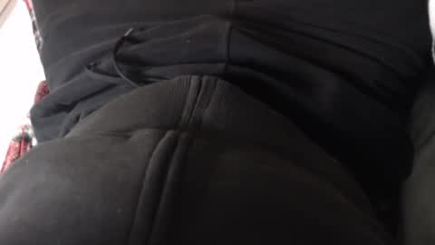 Liam online show from November 3, 2025, 5:25 pm