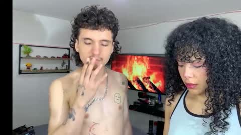 theking11220 online show from December 21, 2025, 10:28 pm