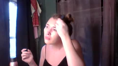 Snapshot of thelittlebambii chatting on January 17, 2026, 1:27 pm Little Bambii online show from January 17, 2026, 1:27 pm