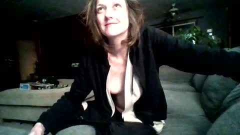 Snapshot of thelovecreep chatting on February 14, 2025, 7:49 am lovecreep online show from February 14, 2025, 7:49 am