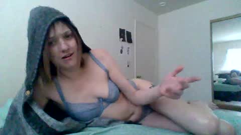 Snapshot of thelovecreep chatting on February 16, 2025, 8:00 pm lovecreep online show from February 16, 2025, 8:00 pm