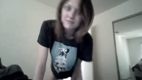 Snapshot of thelovecreep chatting on October 31, 2025, 7:59 pm lovecreep online show from October 31, 2025, 7:59 pm