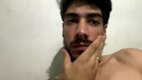 themarttinguyyy online show from December 5, 2025, 3:04 am