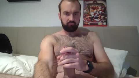 themikka1234 online show from December 3, 2024, 1:21 pm