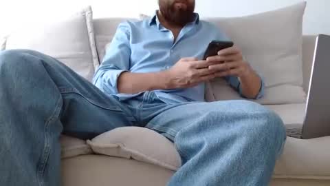 TheMonarchGoat online show from January 11, 2026, 9:47 am