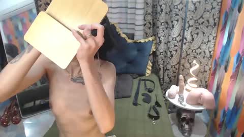 Snapshot of thenchantressduo69 chatting on February 13, 2025, 3:07 am Anne online show from February 13, 2025, 3:07 am