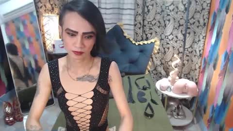 Snapshot of thenchantressduo69 chatting on March 8, 2025, 6:26 pm Anne online show from March 8, 2025, 6:26 pm