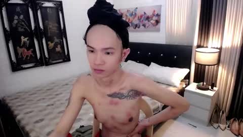 Snapshot of thenchantressduo69 chatting on January 6, 2026, 6:39 am Anne online show from January 6, 2026, 6:39 am