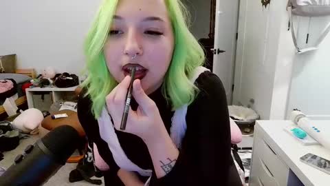 Snapshot of theolivianyx chatting on January 3, 2025, 5:50 am Olivia Nyx online show from January 3, 2025, 5:50 am