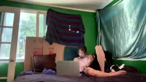 theonlyboi43ver online show from November 3, 2025, 2:51 pm