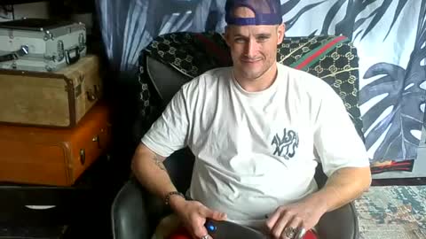 MISTERPOWERS online show from February 19, 2025, 8:41 pm