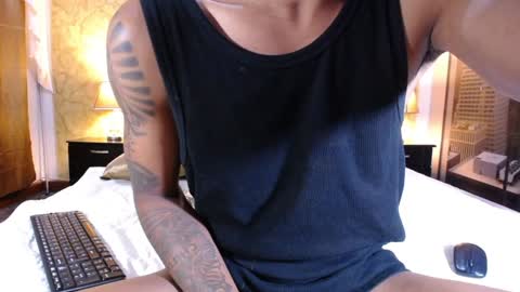 Snapshot of theprince_black chatting on December 16, 2024, 4:05 pm online show from December 16, 2024, 4:05 pm