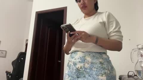 Snapshot of therealcamilabaddie chatting on March 5, 2025, 12:59 am therealcamilabaddie online show from March 5, 2025, 12:59 am