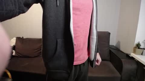 Nick   online show from December 3, 2025, 9:35 pm