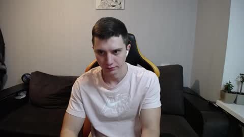 Nick   online show from December 13, 2025, 7:53 pm