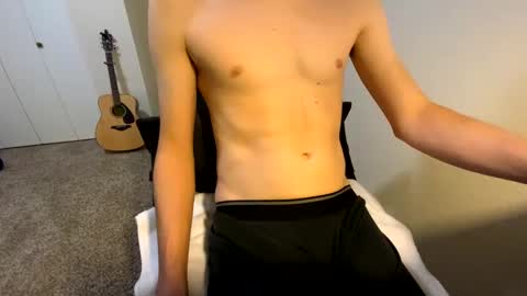 Snapshot of therunnerboy chatting on November 5, 2025, 2:11 am therunnerboy online show from November 5, 2025, 2:11 am