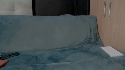 Snapshot of thesaint_xxx chatting on September 18, 2025, 3:41 am thesaint_xxx online show from September 18, 2025, 3:41 am