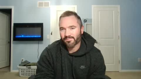 Snapshot of thesexorcist1984 chatting on March 6, 2025, 2:41 am James online show from March 6, 2025, 2:41 am