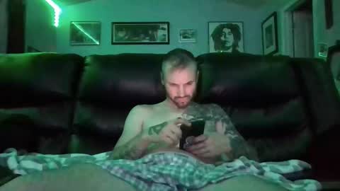 Snapshot of thesexorcist1984 chatting on October 22, 2025, 5:52 am James online show from October 22, 2025, 5:52 am