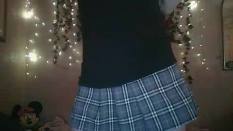 sillymillie0 online show from December 20, 2024, 3:36 am