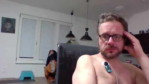 thesunnevergoesdown7 online show from November 30, 2025, 8:57 pm