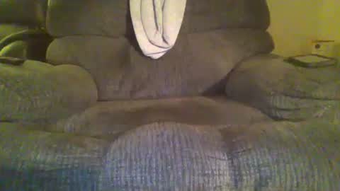 Snapshot of thethril1990 chatting on March 15, 2026, 12:49 am Thethrill online show from March 15, 2026, 12:49 am