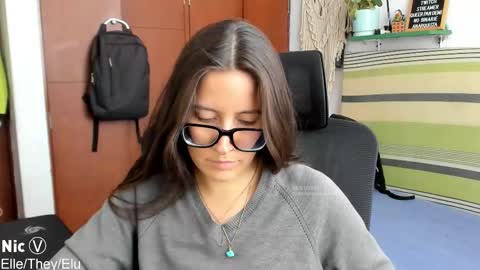 Nicole online show from February 18, 2026, 9:00 pm