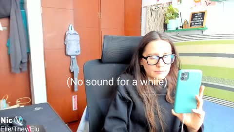 Nicole online show from March 19, 2026, 6:56 pm