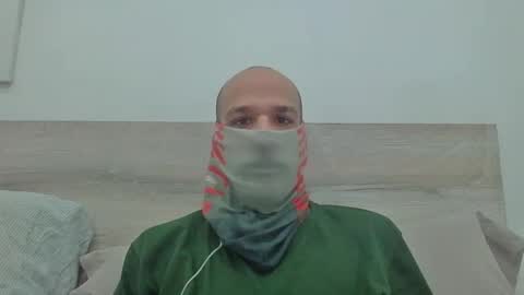 Snapshot of thetubedscarfguy chatting on February 5, 2025, 7:07 am Scarf guy online show from February 5, 2025, 7:07 am