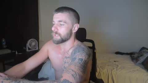 Snapshot of theufcfan_8181 chatting on October 18, 2025, 6:05 am troy online show from October 18, 2025, 6:05 am