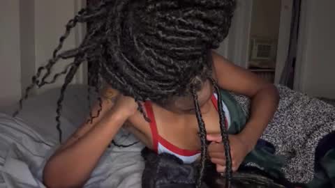 Sapphire the Vixen online show from February 8, 2026, 6:28 am