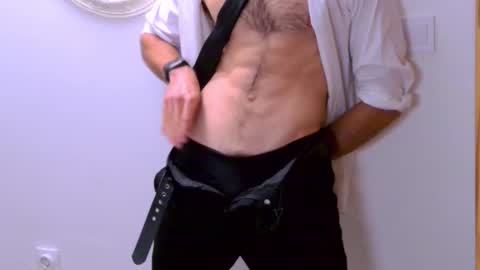 The Waiter online show from October 28, 2025, 6:54 pm