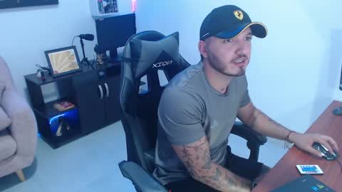 thiago_420 online show from May 23, 2026, 11:31 pm